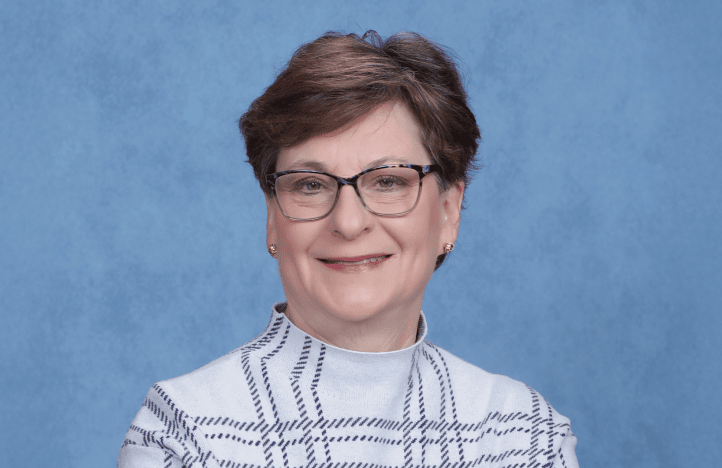 Image of Lynne Spina